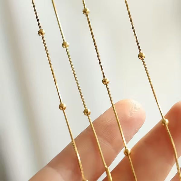 Dainty Satellite Chain