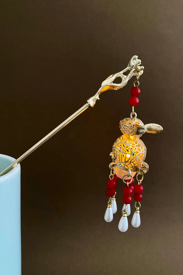 Rabbit Lantern Hairpin hair clip – alternate angle