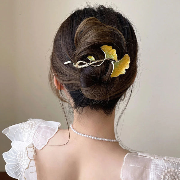 Kopida Ginkgo Leaf Twist Clip hair claw clip worn on model – styled for women