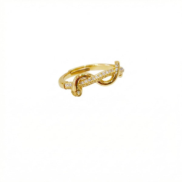 Snaketwined Curve Ring