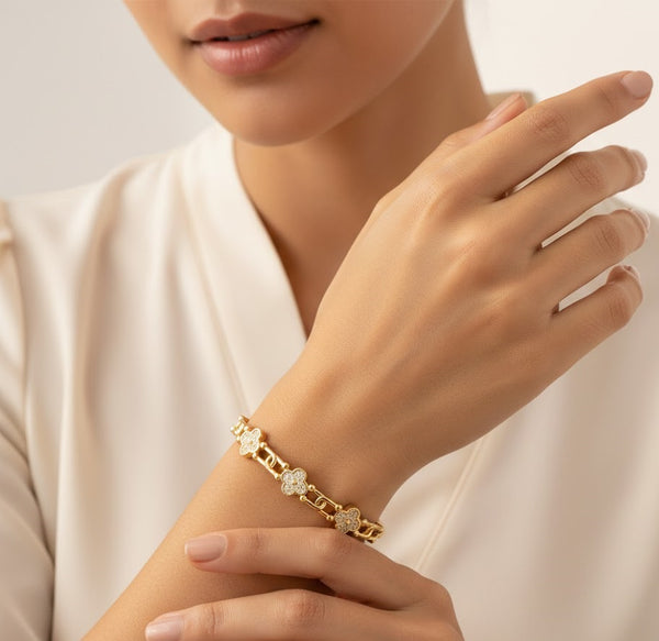 Clove studded Link Bracelet