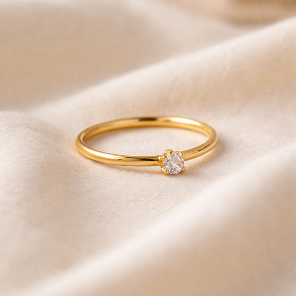 Classic diamond ring