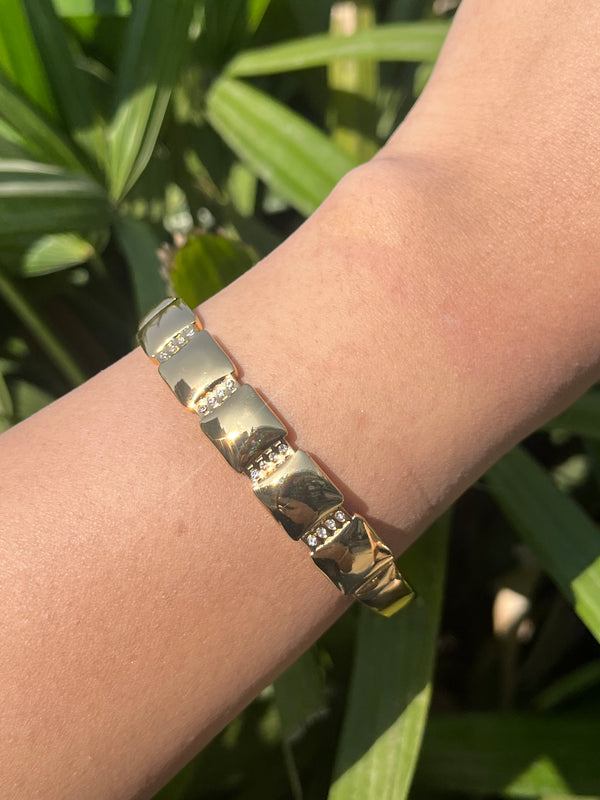 Aura Wrap Bangle