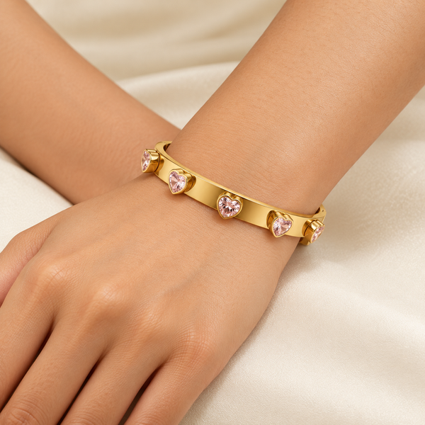 Lavi Gold Heart Brick Bracelet
