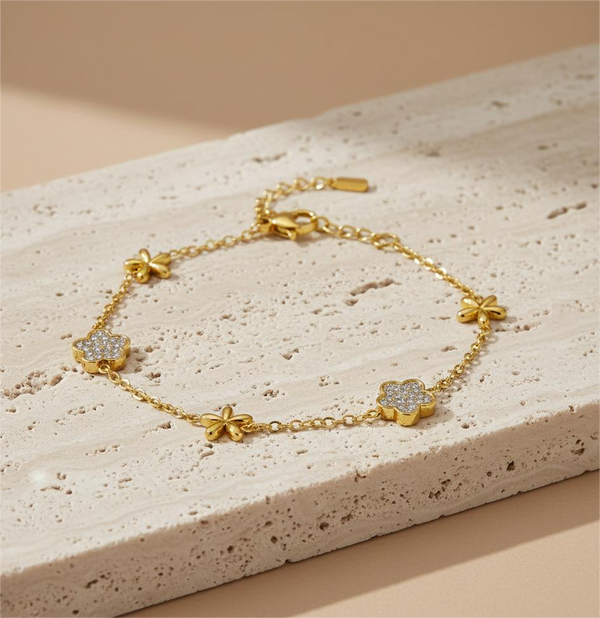 Alt Daisy Stud Bracelet
