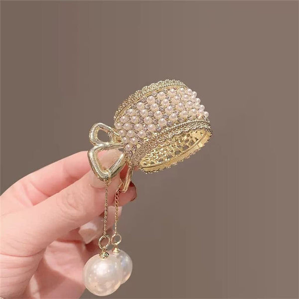 Pearl Studded Hair Claw hair claw clip – alternate angle