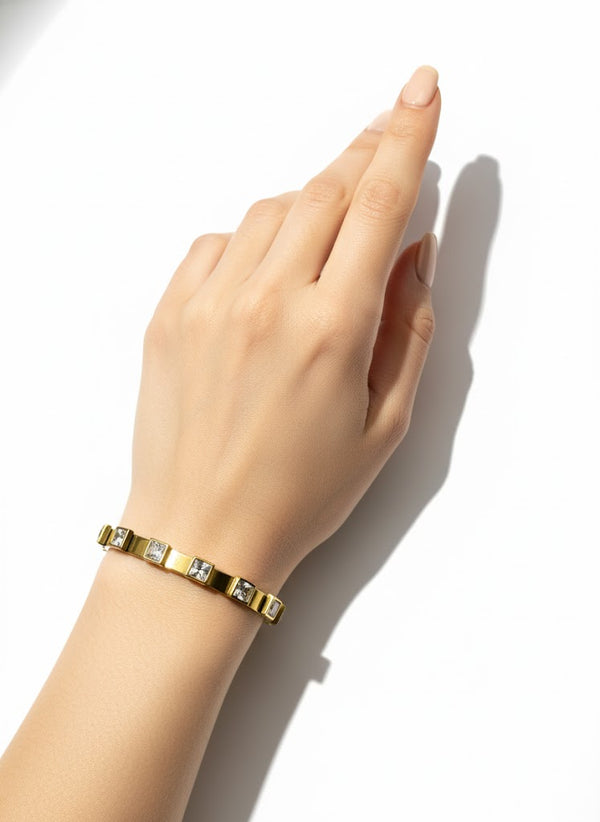 Sculpt Gold Bracelet
