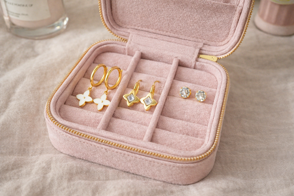 Clover Theme Earring set