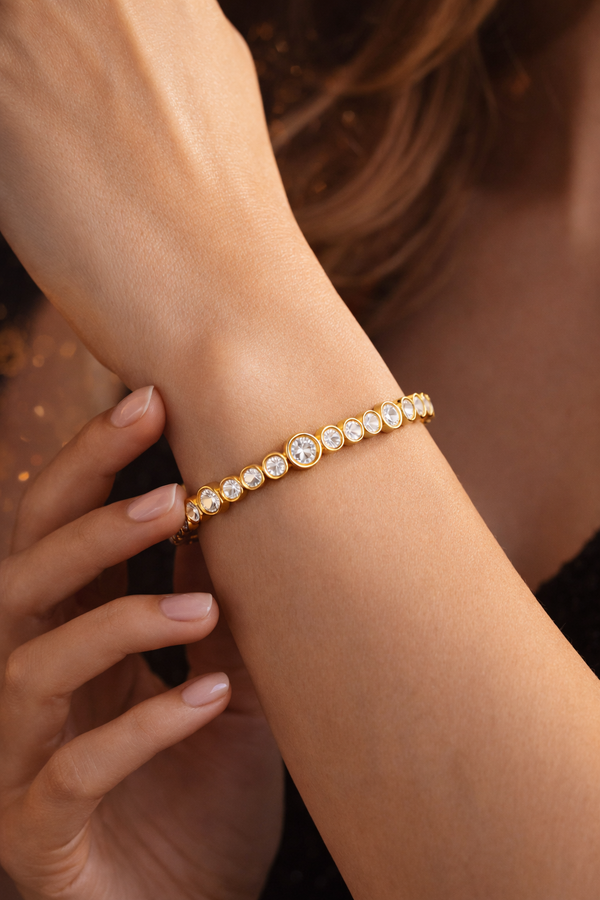 Solitary Spark Bracelet