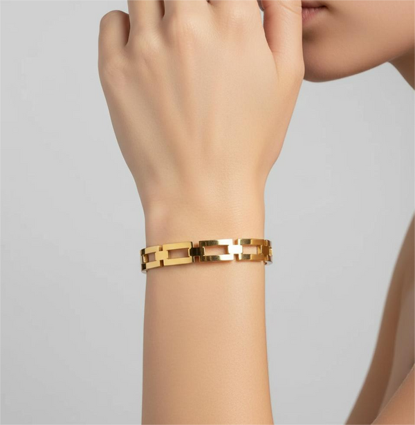 Gold Link Bangle