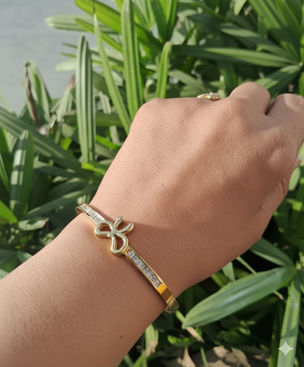 Gold Bow Bracelet
