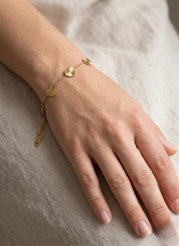 Gold heart Bracelet