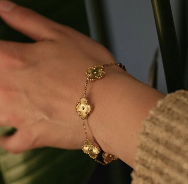 Lux Gold Stack