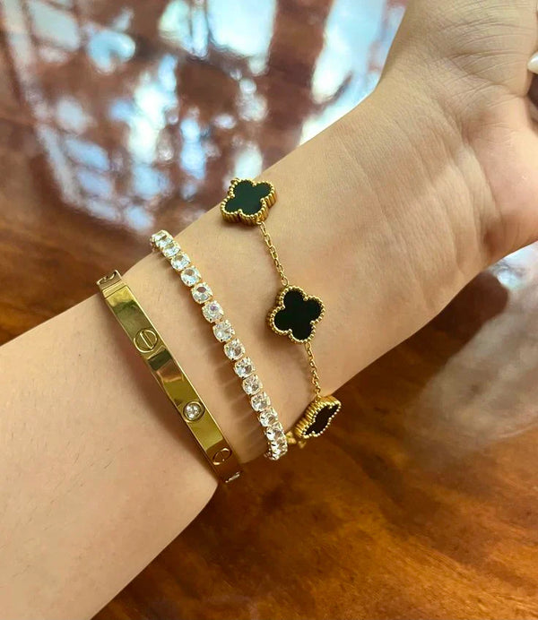 The Stack Edit - Black