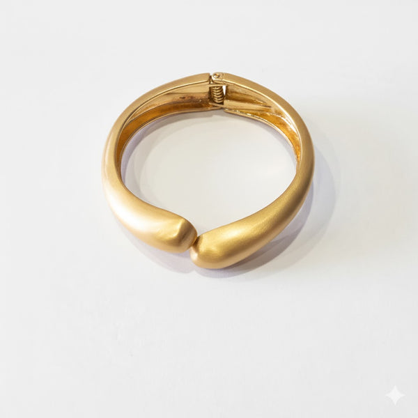 Matte Twist Chunky Bracelet