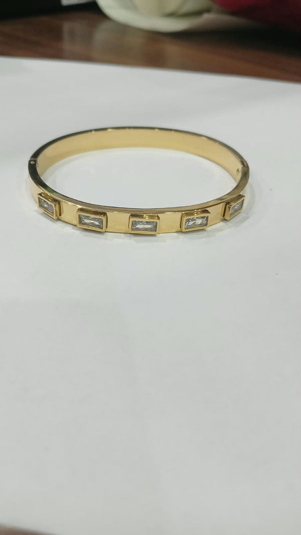 Rectangle Dazzling Cut Bracelet