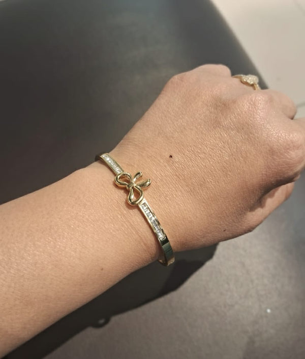Gold Bow Bracelet