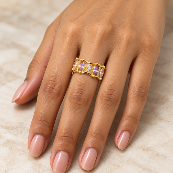 Lavi Accent Ring