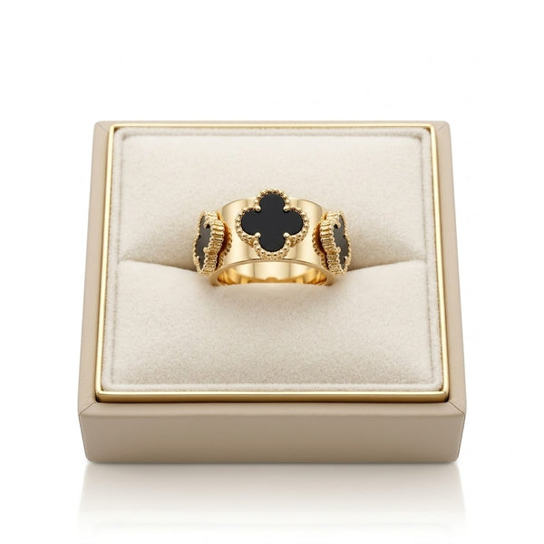 Clover stud Ring