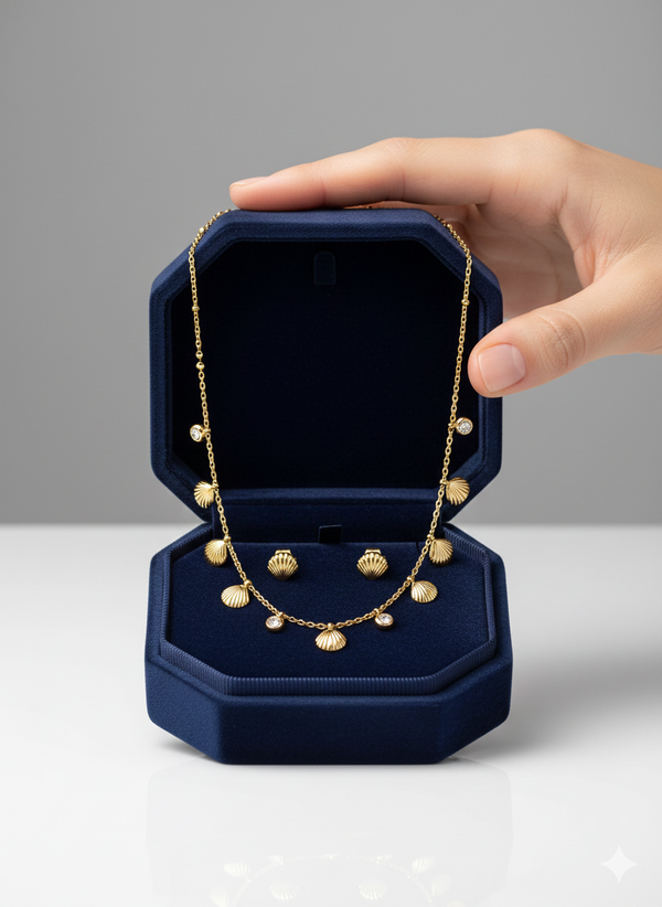 Drops of Ocean Shell Gold Necklace with Earrings