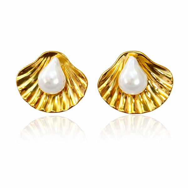 Pearl in shell Earrings