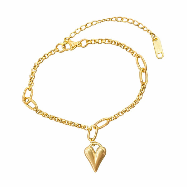 Link chain heart bracelet