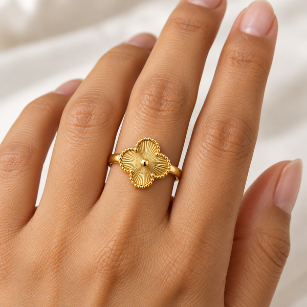 Gold Clover Ring