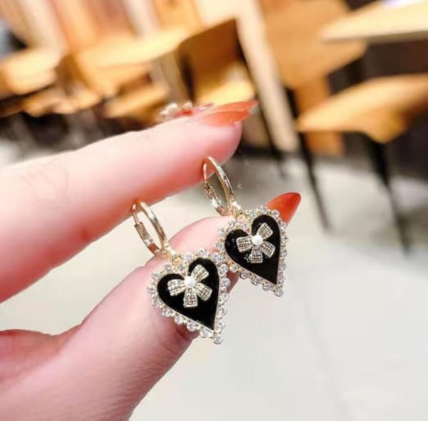 Black heart Bow Earrings