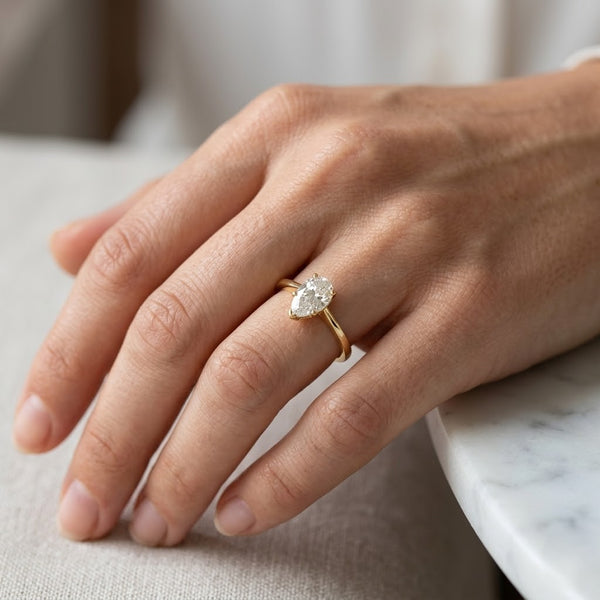 Pear cut ring