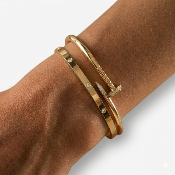 DIAMOND STUDDED NAIL AND BRACELET COMBO