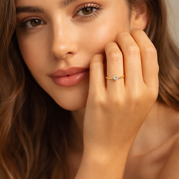 Classic diamond ring