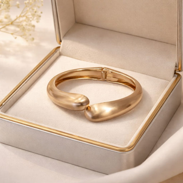 Matte Twist Chunky Bracelet