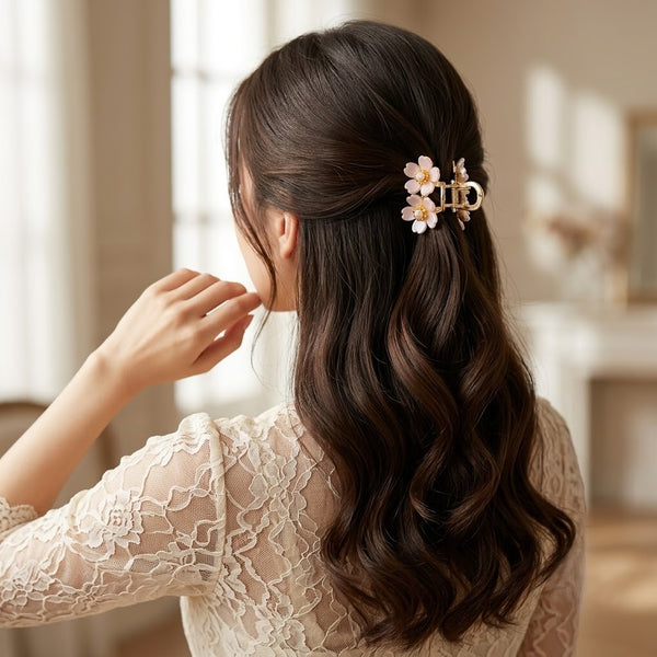 Close-up detail of the White Petals Mini Hair Claw hair claw clip