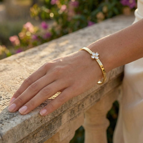 Crystal Clove Crown Bracelet