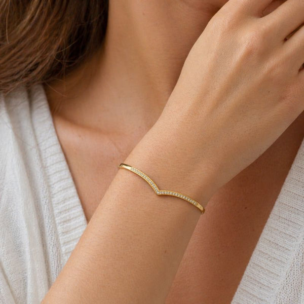 Dazzling Stone Bracelet