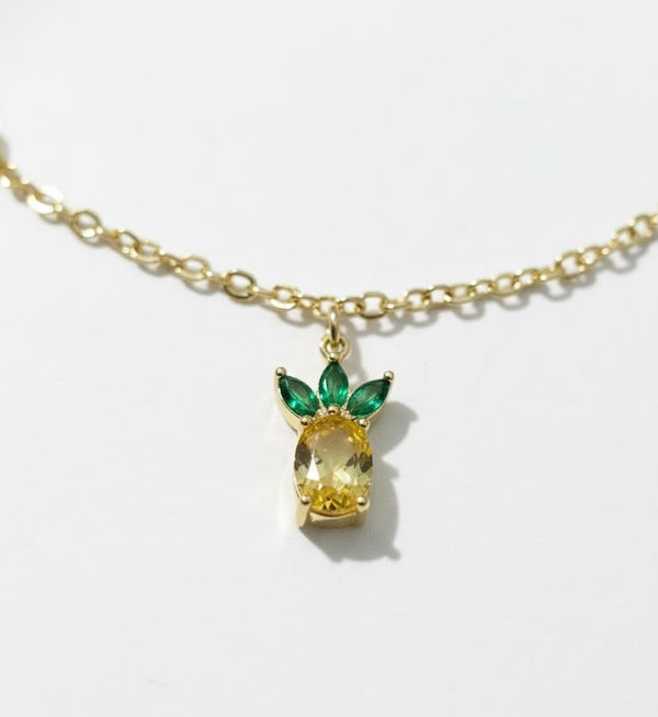 Dainty Crystal Pineapple Bracelet