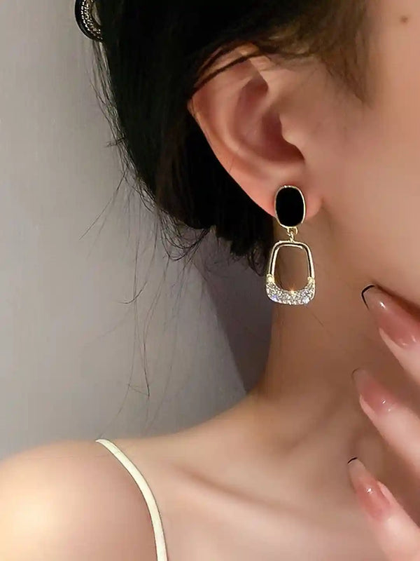 Shimmer of Night Earrings