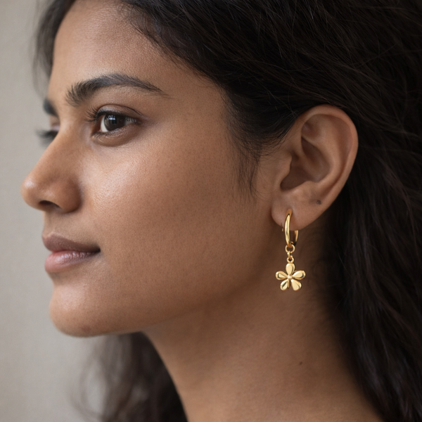 Mini Daisy Earrings