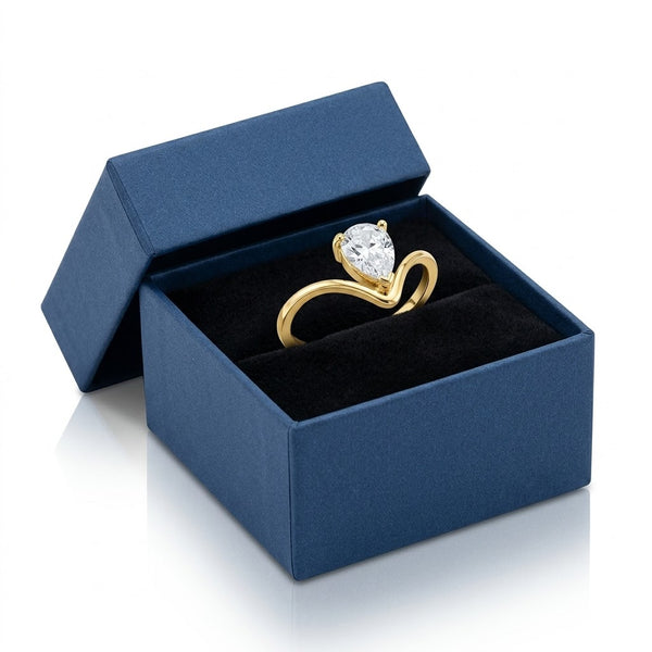 Teardrop Crystal V ring