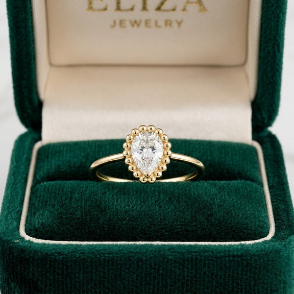 Simple Gold Diamond Ring