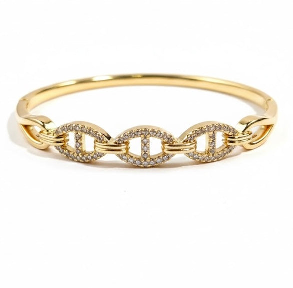 Soft Glow Chain Bracelet