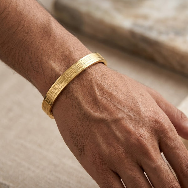EtchedGold Men’s Bracelet