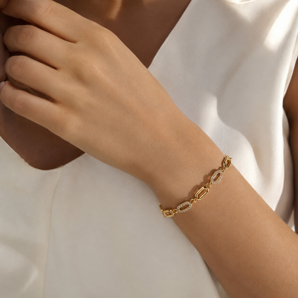Alt studded Link Chain Bracelet