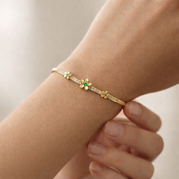 Gold Mini Daisy Bracelet