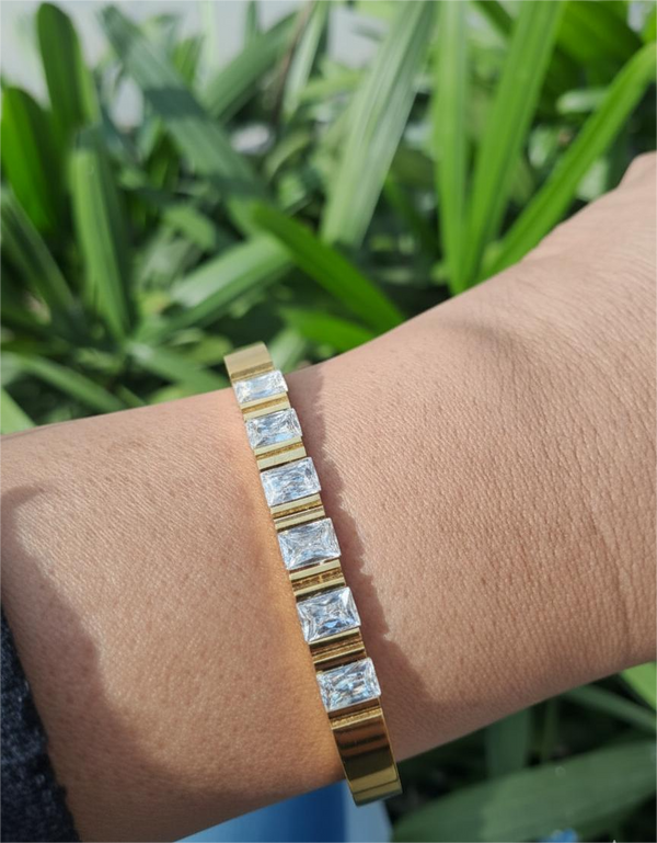 Crown Stone Stud Bracelet