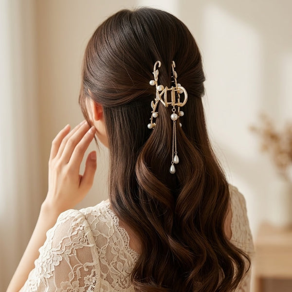 Delicate Branch Pearl Hair Claw hair claw clip – alternate angle