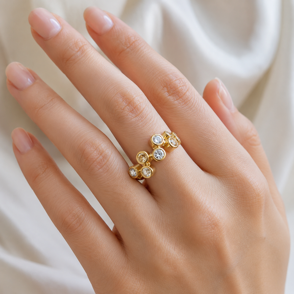 Cluster Crystal Ring