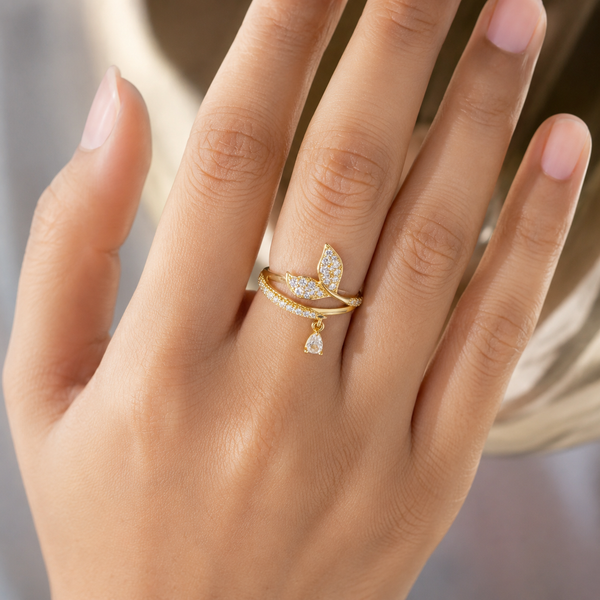 Fishtail Crystal Dangle Stone Ring