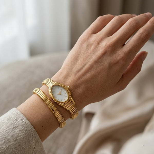 Serpenti d’Or – White Snake Head Bangle Watch
